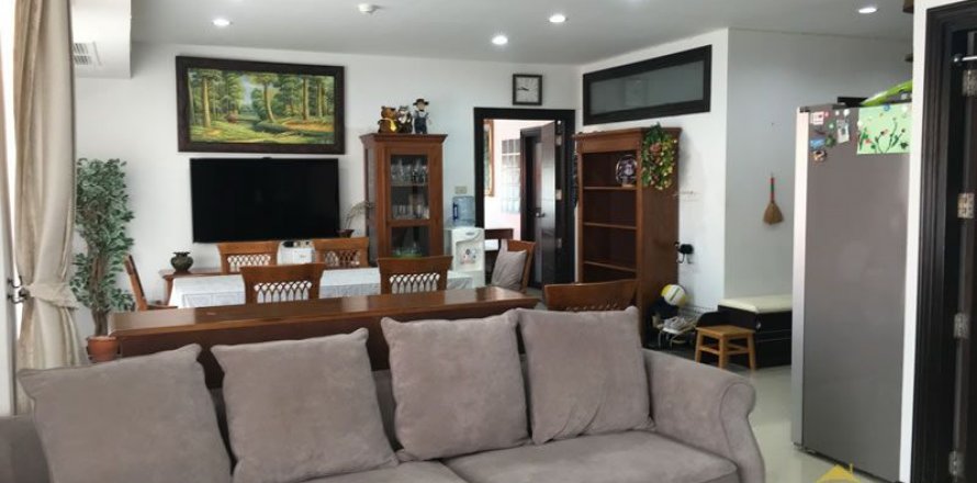 Condominio de 2 dormitorios en Jomtien Beach, Pattaya, Tailandia № 21182