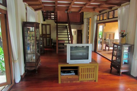 Casa de 4 dormitorios en Jomtien Beach, Pattaya, Tailandia № 20711 - foto 18