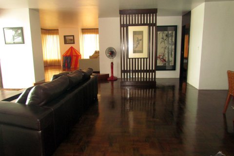 Condominio de 3 dormitorios en Pattaya, Tailandia № 23835 - foto 5