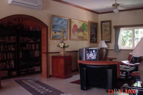 Casa de 3 dormitorios en Pattaya, Tailandia № 22621 - foto 14