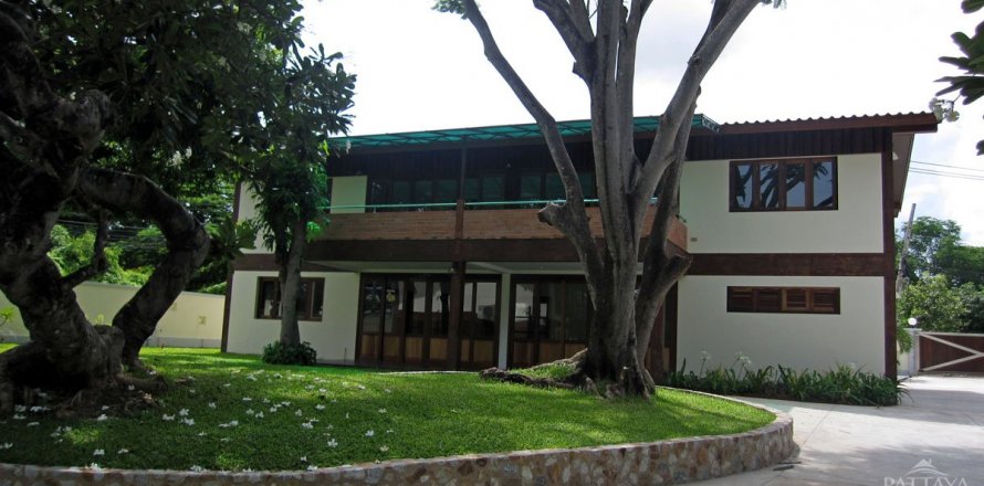 Casa de 5 dormitorios en Pattaya, Tailandia № 22946