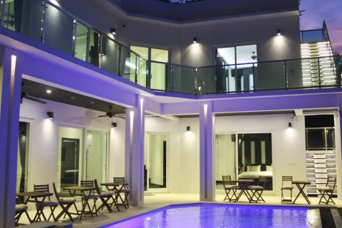 Casa de 5 dormitorios en Pattaya, Tailandia № 22157 - foto 12