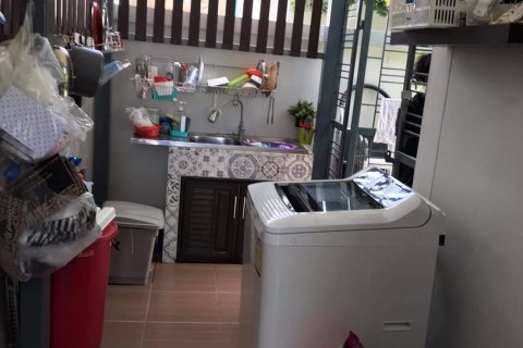 Casa de 4 dormitorios en Pattaya, Tailandia № 22348 - foto 17
