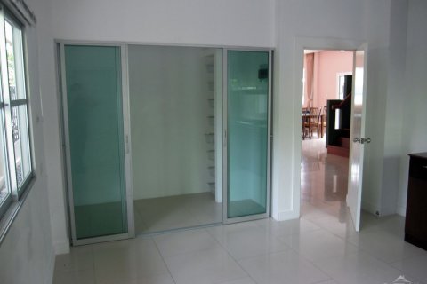 Casa de 2 dormitorios en Pattaya, Tailandia № 23433 - foto 13
