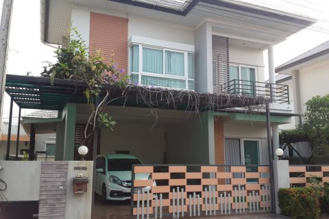 Casa de 3 dormitorios en Pattaya, Tailandia № 22071 - foto 2