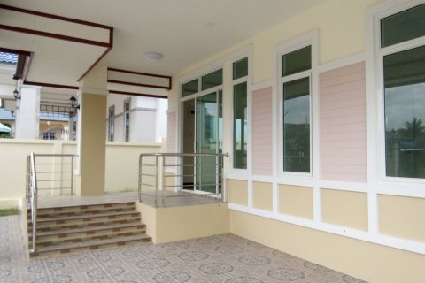 Casa de 3 dormitorios en Pattaya, Tailandia № 22135 - foto 15