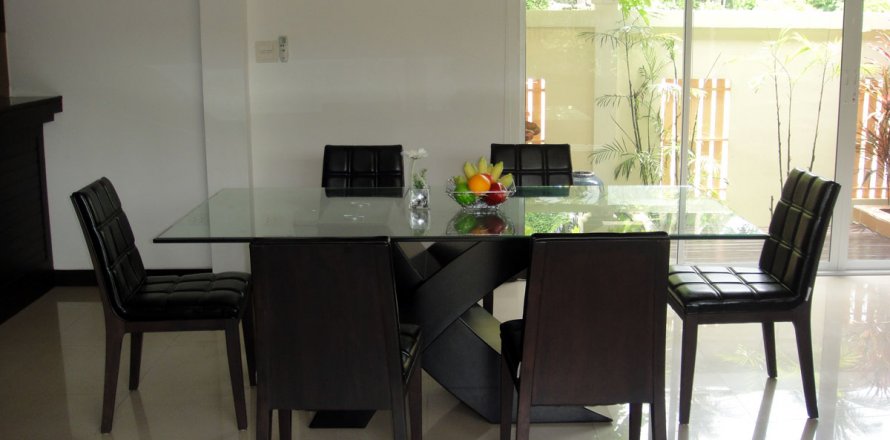 Casa de 3 dormitorios en Pattaya, Tailandia № 23273
