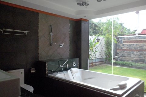 Casa de 3 dormitorios en Pattaya, Tailandia № 23006 - foto 5