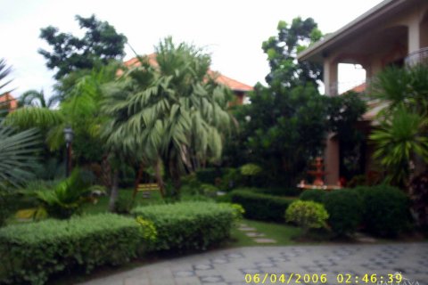 Casa de 4 dormitorios en Pattaya, Tailandia № 22734 - foto 6