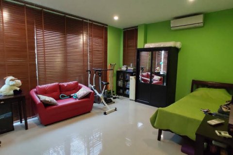 Casa de 5 dormitorios en Pattaya, Tailandia № 22205 - foto 8