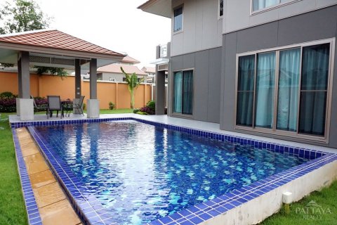 Casa de 4 dormitorios en Pattaya, Tailandia № 20798 - foto 4