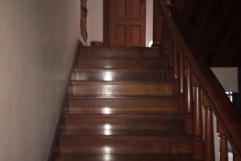 Casa de 4 dormitorios en Bangkok, Tailandia № 21931 - foto 2