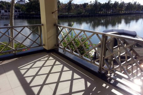 Condominio de 3 dormitorios en Pattaya, Tailandia № 20161 - foto 18