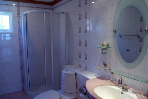 Casa de 3 dormitorios en Pattaya, Tailandia № 23738 - foto 12