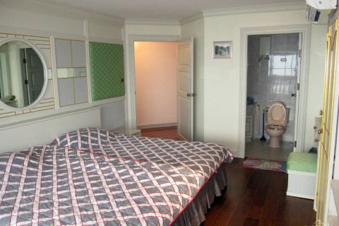 Condominio de 4 dormitorios en Pattaya, Tailandia № 23318 - foto 20