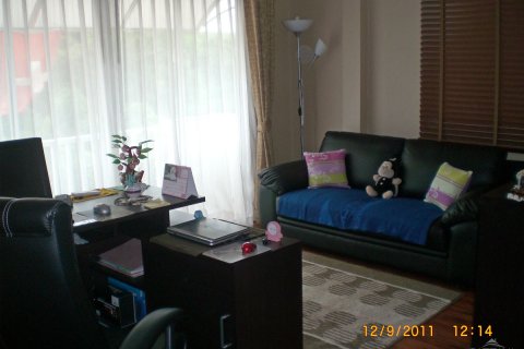 Casa de 3 dormitorios en Pattaya, Tailandia № 23255 - foto 4