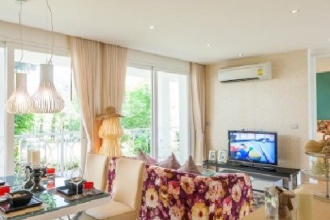 Condominio de 2 dormitorios en Jomtien Beach, Pattaya, Tailandia № 20970 - foto 8