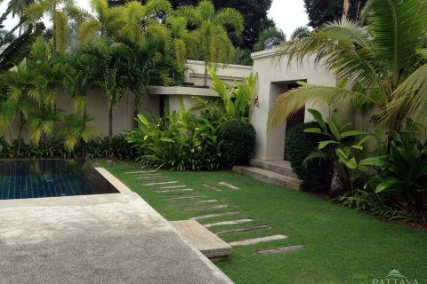 Casa de 3 dormitorios en Pattaya, Tailandia № 24102 - foto 4
