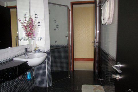 Condominio de 2 dormitorios en Pattaya, Tailandia № 24352 - foto 5