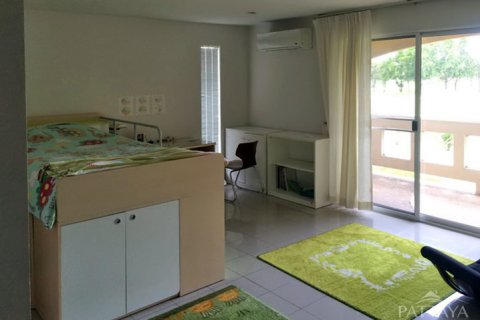 Casa de 5 dormitorios en Pattaya, Tailandia № 20317 - foto 15