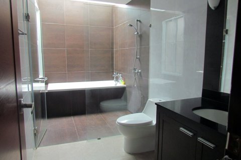 Casa de 4 dormitorios en Pattaya, Tailandia № 20800 - foto 21