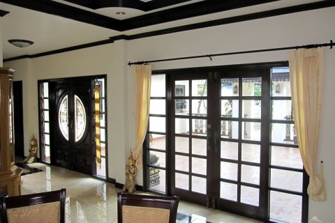 Casa de 2 dormitorios en Pattaya, Tailandia № 22860 - foto 8