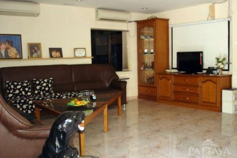 Casa de 3 dormitorios en Jomtien Beach, Pattaya, Tailandia № 23938 - foto 3