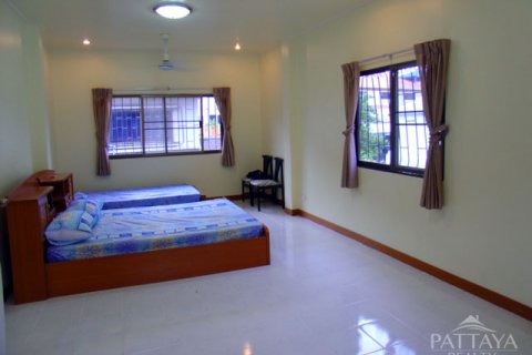 Casa de 3 dormitorios en Pattaya, Tailandia № 23315 - foto 18
