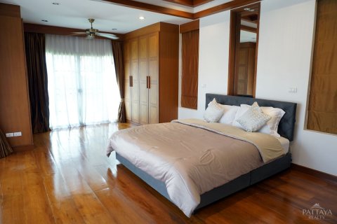 Casa de 6 dormitorios en Pattaya, Tailandia № 20788 - foto 13