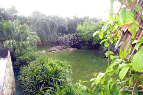 Casa de 5 dormitorios en Pattaya, Tailandia № 20120 - foto 16