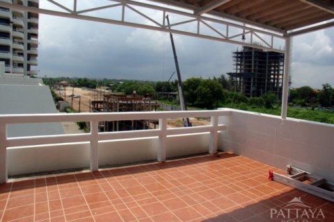 Casa de 4 dormitorios en Jomtien Beach, Pattaya, Tailandia № 22672 - foto 9