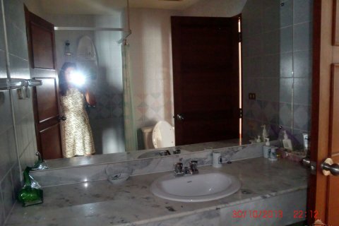 Condominio de 3 dormitorios en Pattaya, Tailandia № 24030 - foto 13