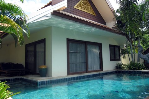 Casa de 2 dormitorios en Jomtien Beach, Pattaya, Tailandia № 23442 - foto 3