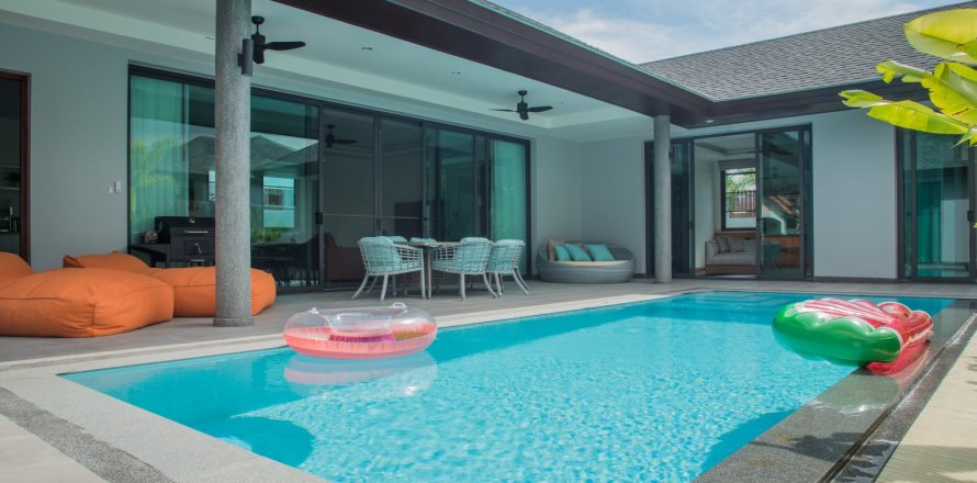 Casa de 4 dormitorios en Bang Tao, Tailandia № 3861