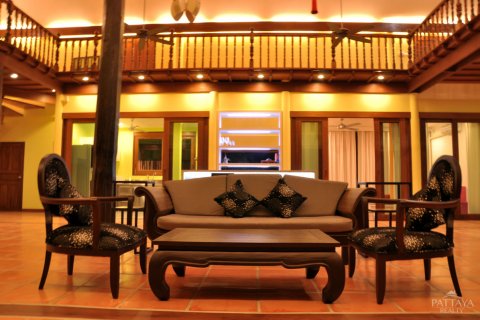 Casa de 4 dormitorios en Pattaya, Tailandia № 23448 - foto 6