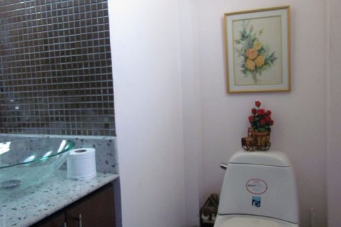 Casa de 3 dormitorios en Pattaya, Tailandia № 23478 - foto 6