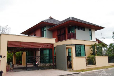 Casa de 3 dormitorios en Pattaya, Tailandia № 23398 - foto 3