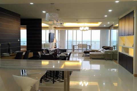 Condominio de 4 dormitorios en Pattaya, Tailandia № 21790 - foto 13