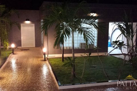 Casa de 3 dormitorios en Jomtien Beach, Pattaya, Tailandia № 21284 - foto 8