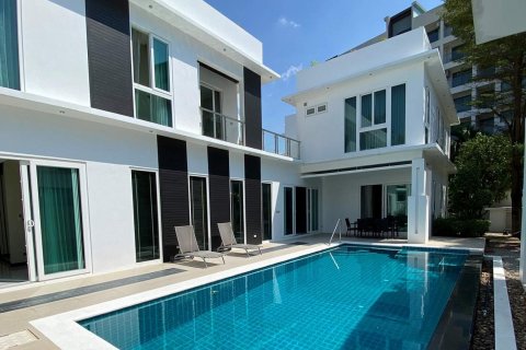 Casa de 5 dormitorios en Jomtien Beach, Pattaya, Tailandia № 22495 - foto 20