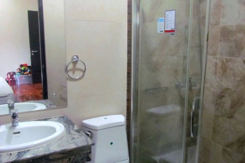Casa de 3 dormitorios en Pattaya, Tailandia № 20273 - foto 22