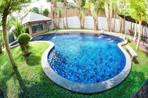 Casa de 8 dormitorios en Pattaya, Tailandia № 21949 - foto 14