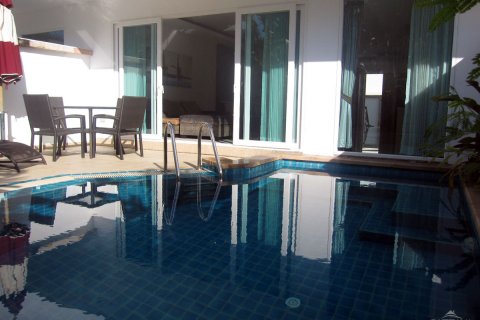 Casa de 4 dormitorios en Pattaya, Tailandia № 22599 - foto 9