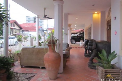 Casa de 4 dormitorios en Pattaya, Tailandia № 21626 - foto 8