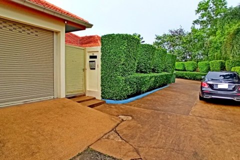 Casa de 4 dormitorios en Pattaya, Tailandia № 22326 - foto 13