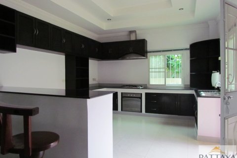 Casa de 4 dormitorios en Pattaya, Tailandia № 20878 - foto 6
