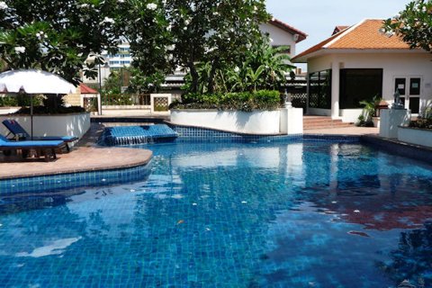 Condominio de 2 dormitorios en Jomtien Beach, Pattaya, Tailandia № 22907