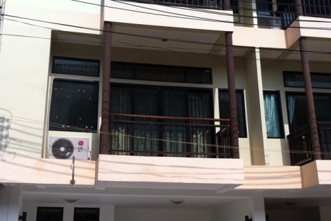 Casa de 3 dormitorios en Pattaya, Tailandia № 19812 - foto 7