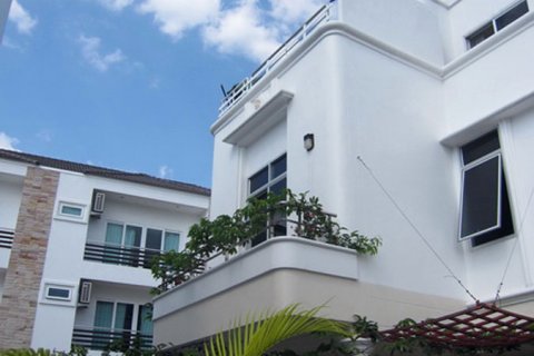 Casa de 3 dormitorios en Pattaya, Tailandia № 22802