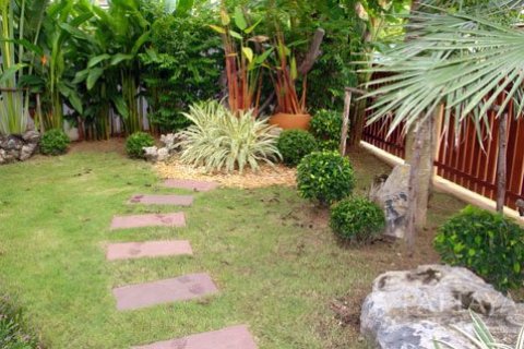 Casa de 3 dormitorios en Pattaya, Tailandia № 22595 - foto 7